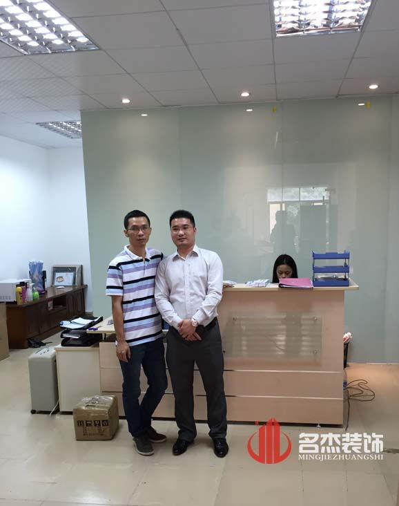 柯木塱办公室粉色视频网站.jpg 柯木塱办公室粉色视频网站.jpg