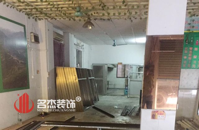 粉色视频网站材料进场.jpg