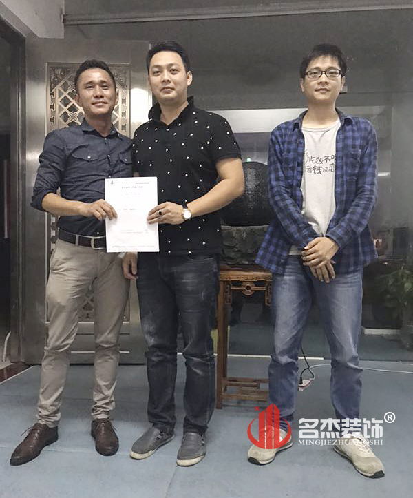 办公室粉色视频网站.jpg 办公室粉色视频网站.jpg