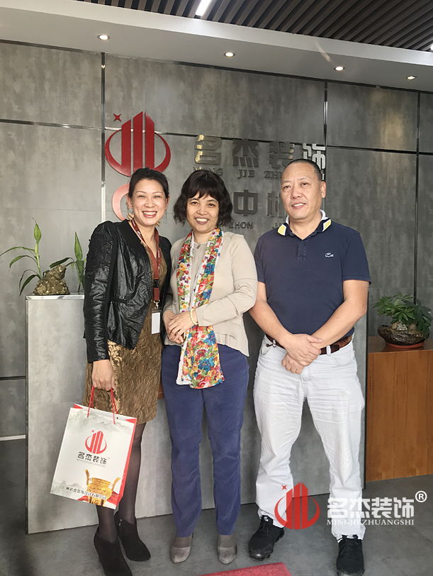 办公室粉色视频网站.jpg 办公室粉色视频网站.jpg