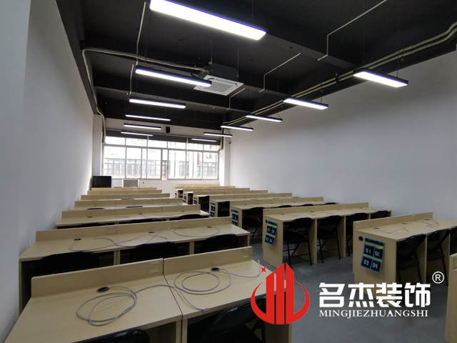 办公室粉色视频网站设计