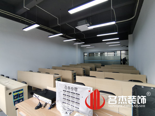 办公室粉色视频网站设计