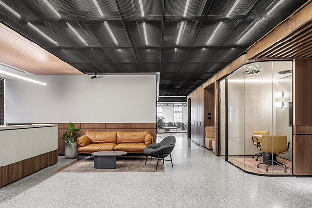 办公室粉色视频网站设计