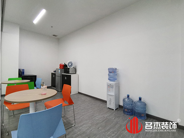 办公室粉色视频网站设计