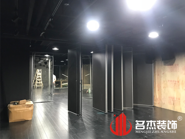 舞蹈室粉色视频网站设计