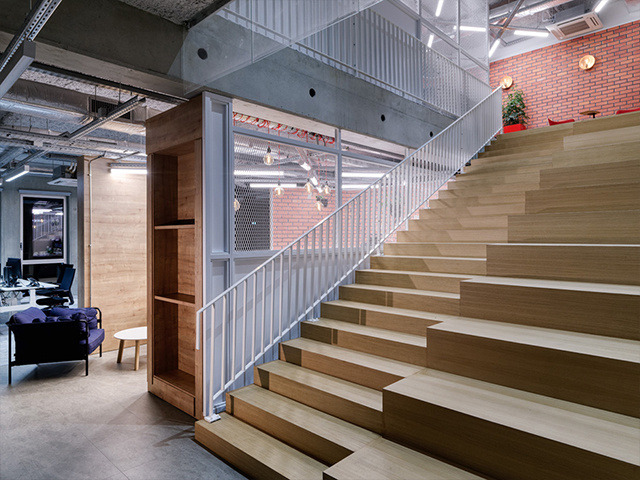 写字楼粉色视频网站设计