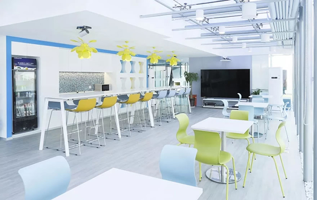 广州办公室粉色视频网站设计