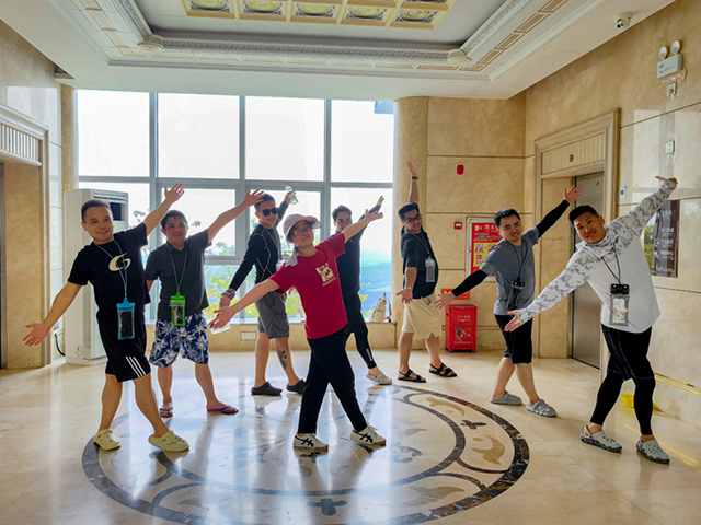 粉色视频导航装饰游记